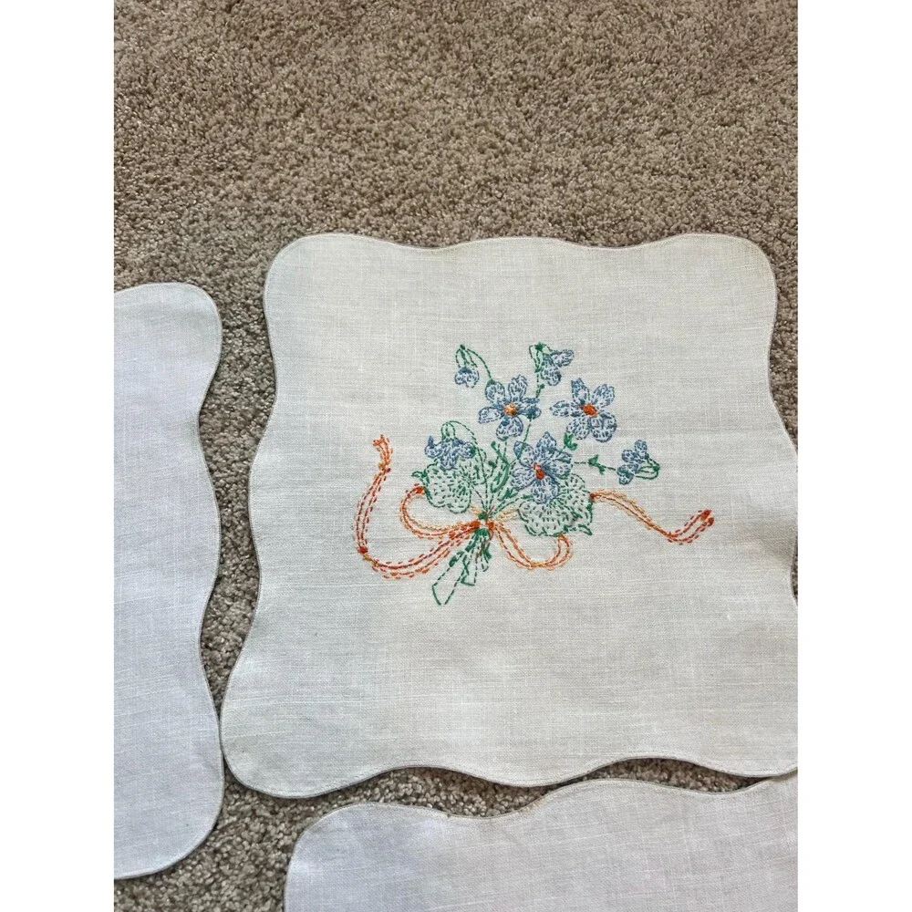 Floral Hand Embroidered Vintage Linen Napkins 4 pieces